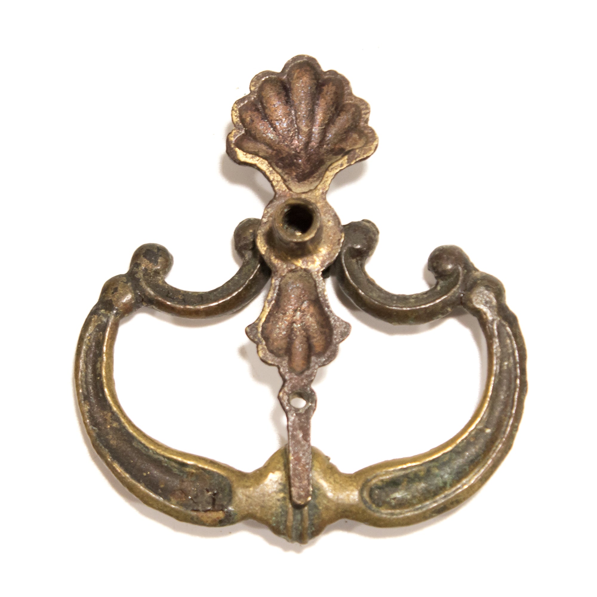 this picture shows the back of an antique colonial ring pull